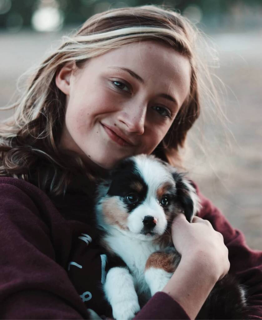 socjalizacja szczeniaka i budowanie relacji z człowiekiem